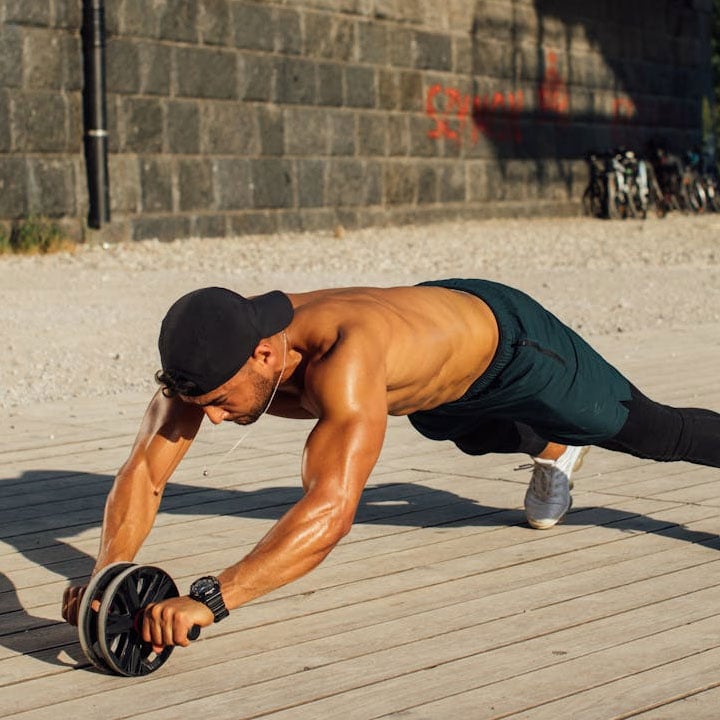 Set de exercitii eficiente pentru un abdomen plat
